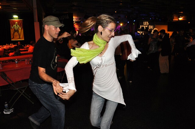 min 2008 11 08 fous swing 384